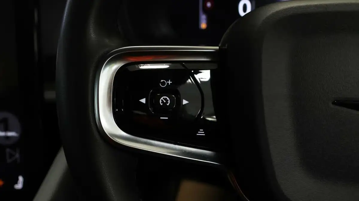 2022-polestar-polestar-2-e-ps2-170kw-long-single-plus-hatchback-big-21