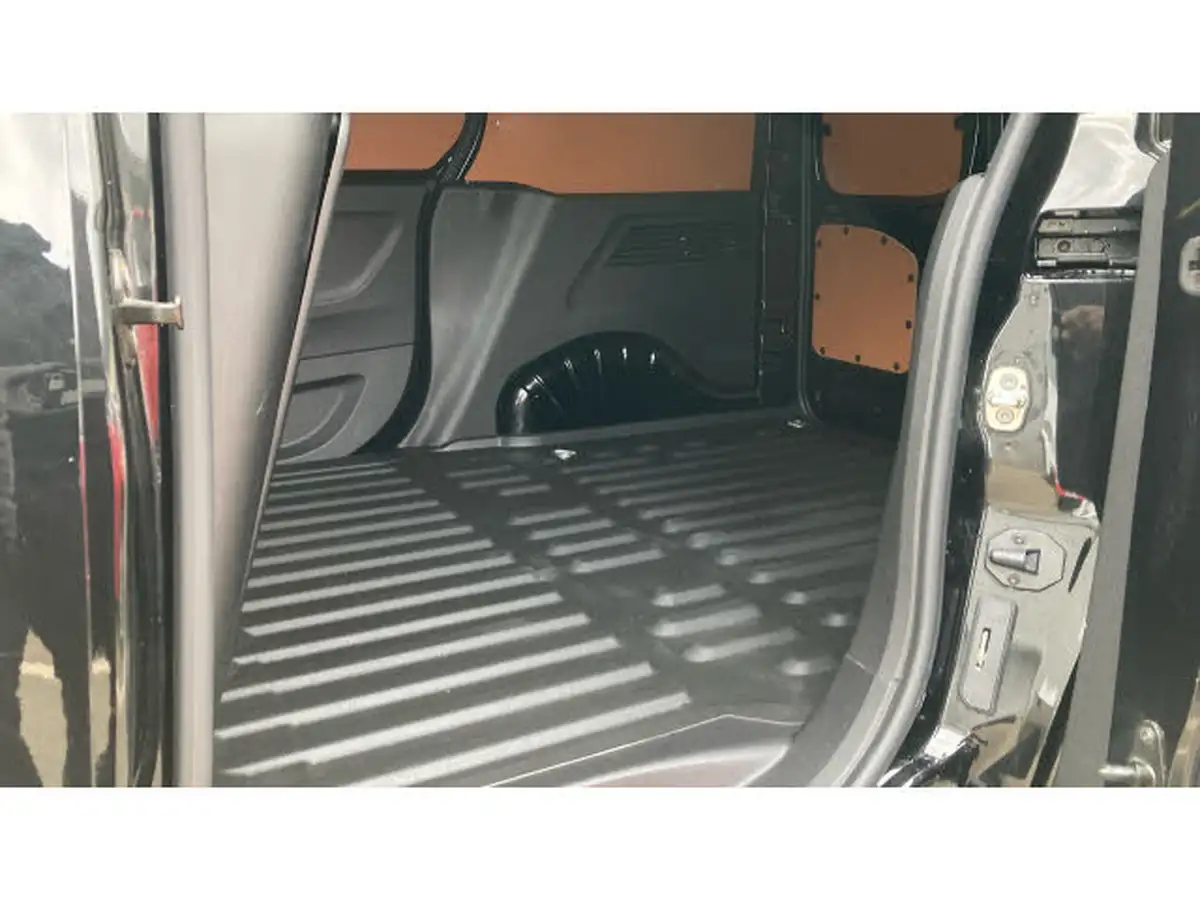2021-toyota-proace-city-e-icon-big-20