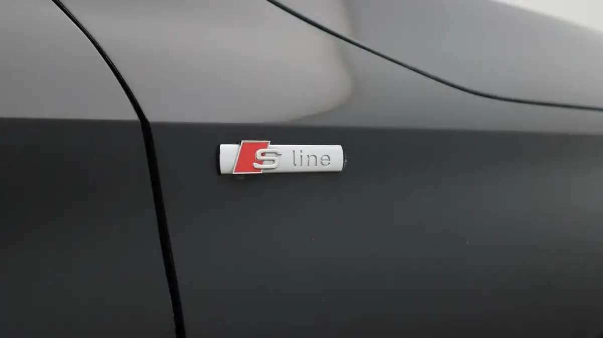 2021-audi-a3-14-40-tfsi-e-s-line-big-22