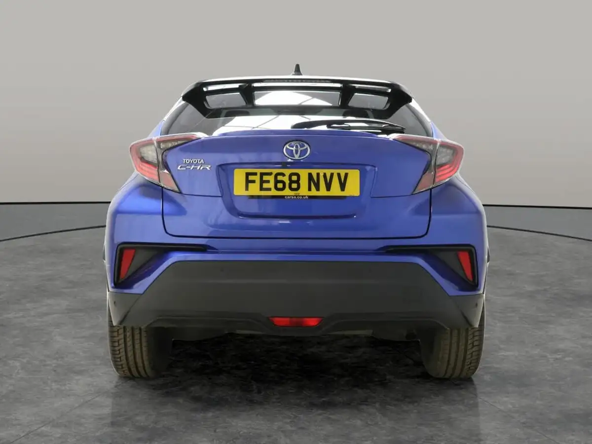 2018-toyota-c-hr-12-dynamic-big-9