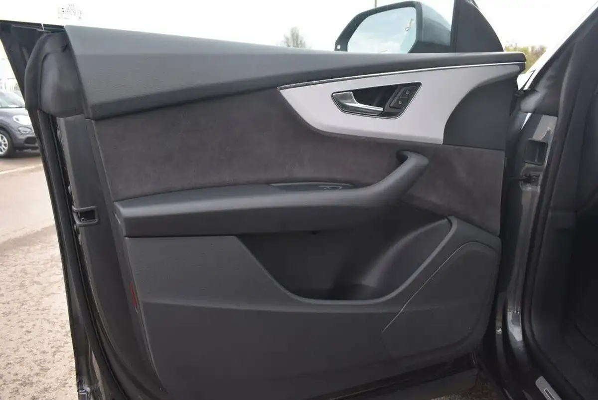 2020-audi-q8-30-50-tdi-s-line-big-27