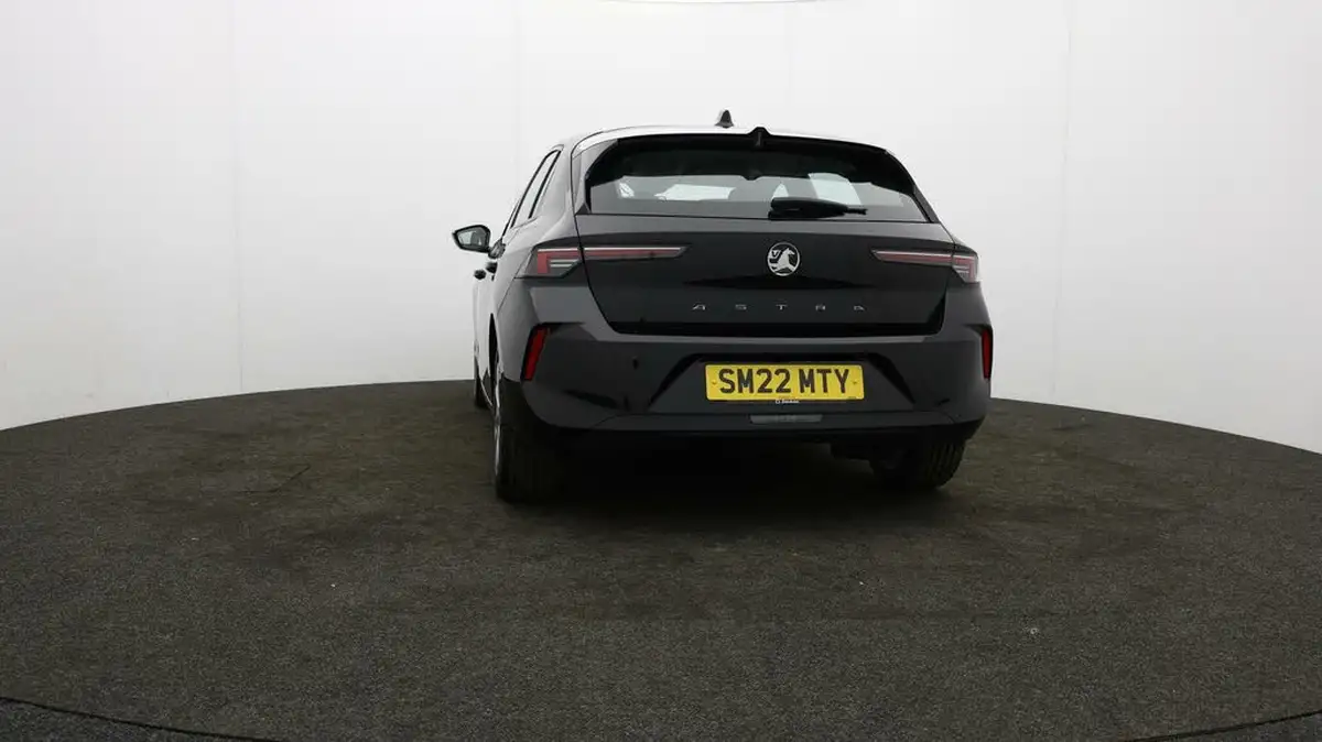 2022-vauxhall-astra-12-turbo-design-130ps-hatchback-big-34