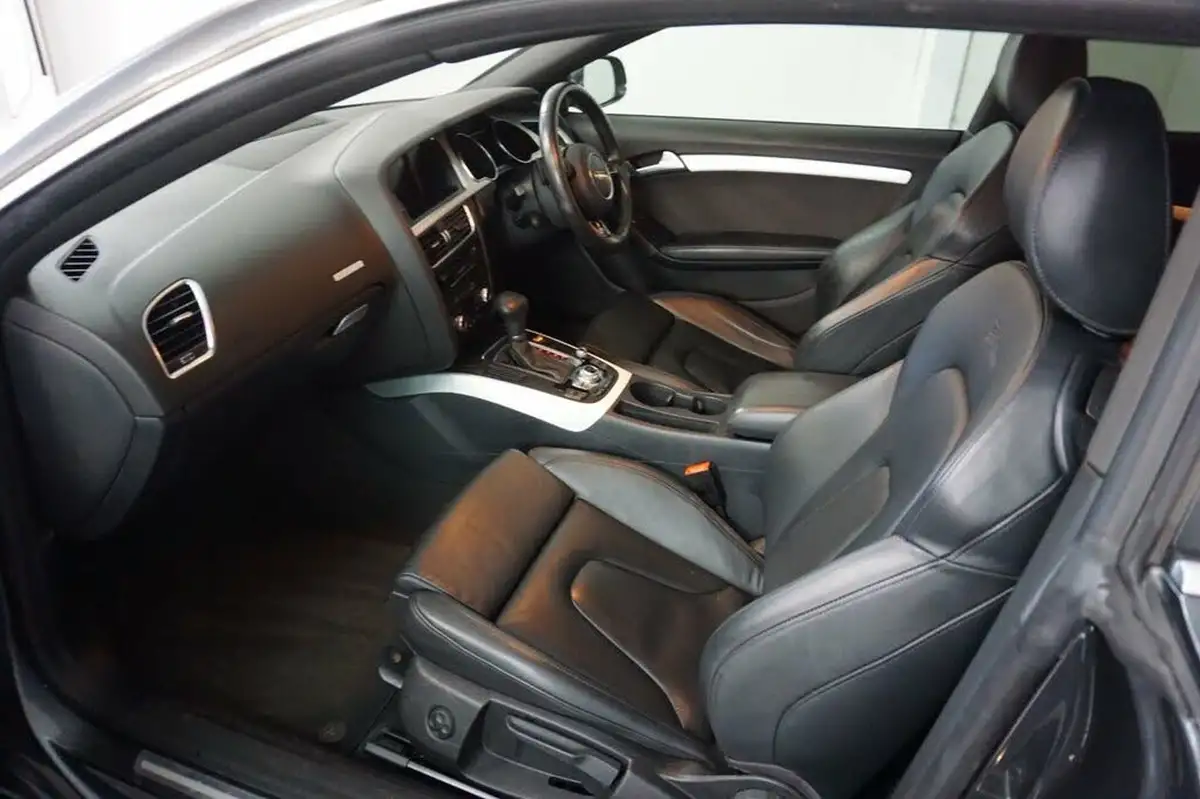 2015-audi-a5-30tdi-s-line-coupe-big-17