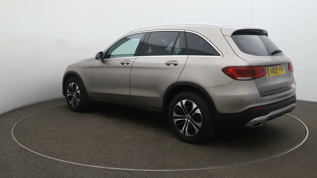 2020-mercedes-benz-glc-class-20-glc300-sport-big-56