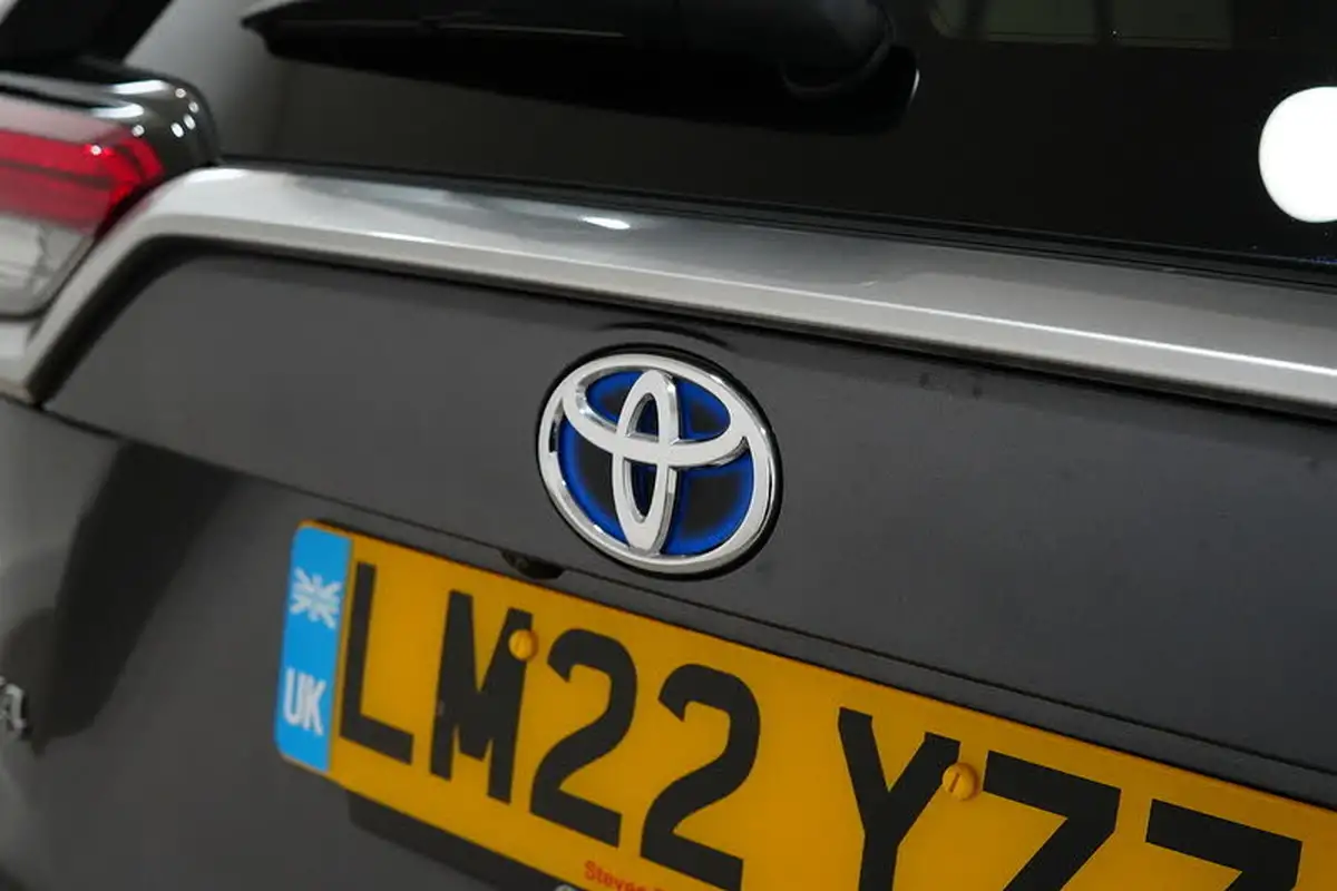 2022-toyota-rav4-25-vvt-i-excel-215bhp-big-13