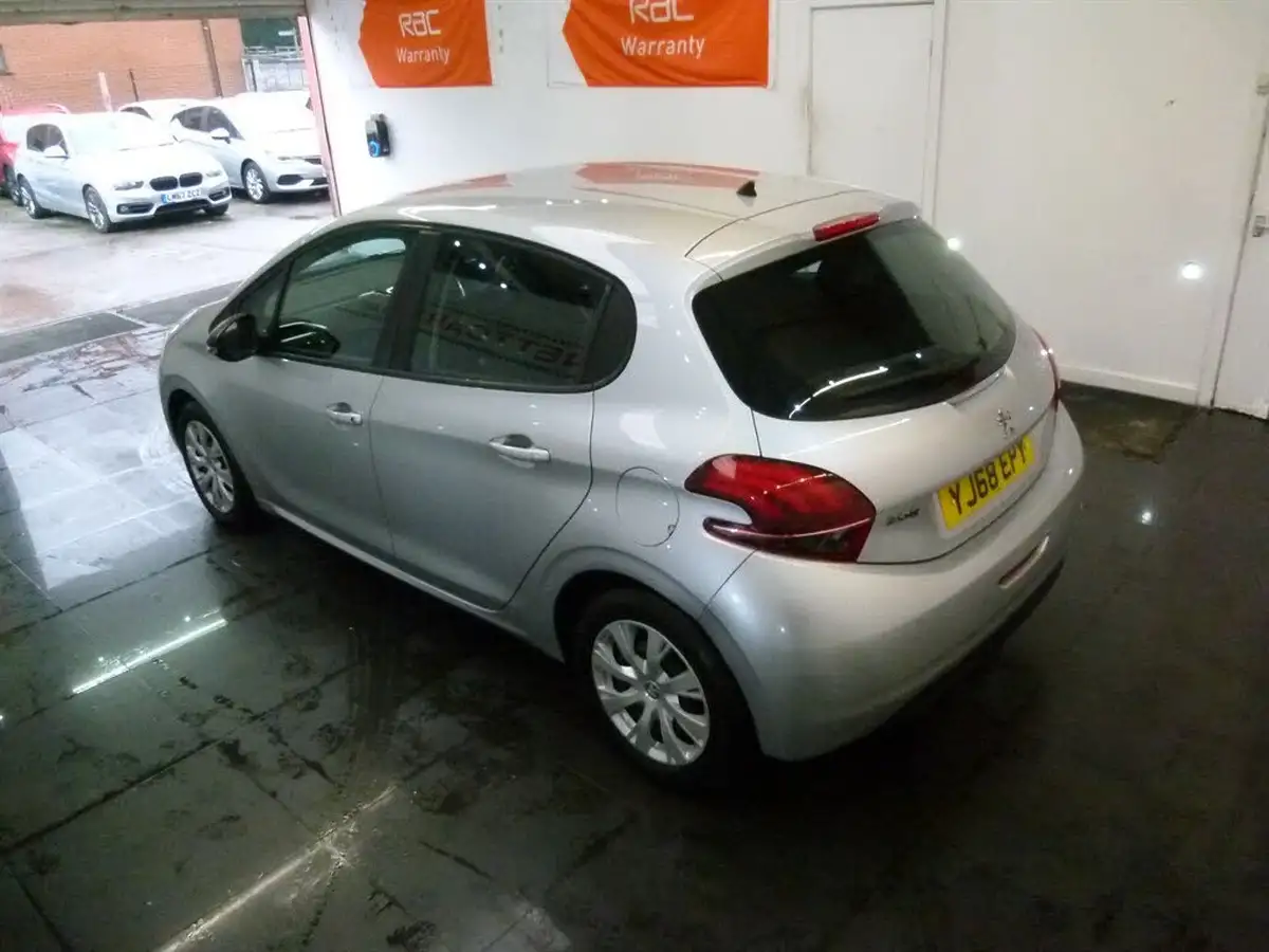 2017-peugeot-208-16bluehdi-access-ac-5d-big-22
