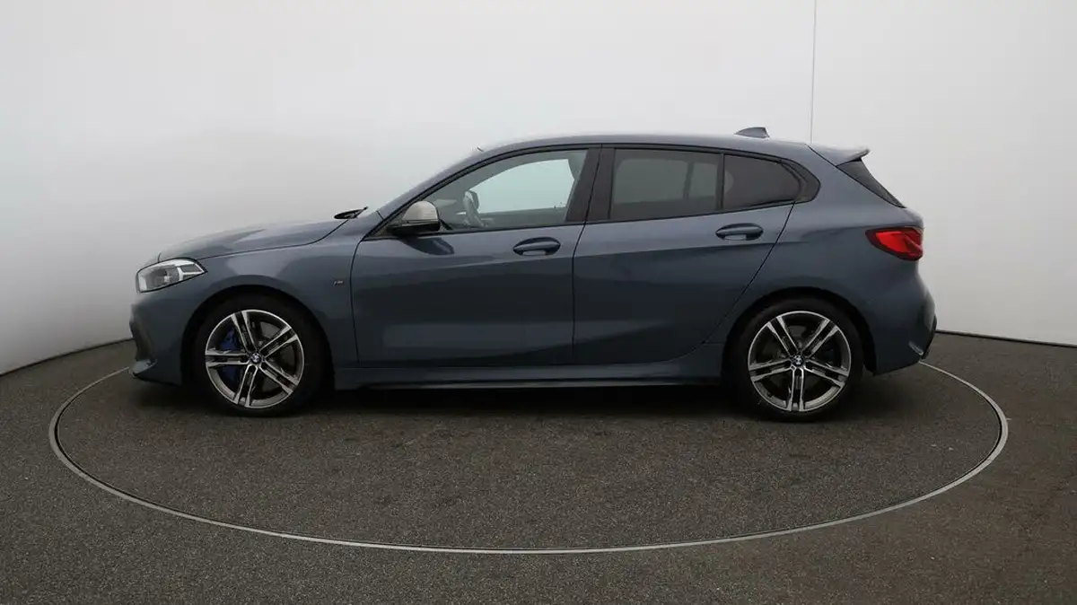 2021-bmw-1-series-20-m135i-xdrive-big-64