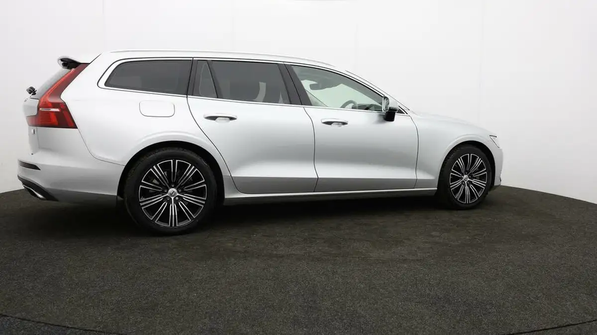 2020-volvo-v60-20-t6-inscription-big-47