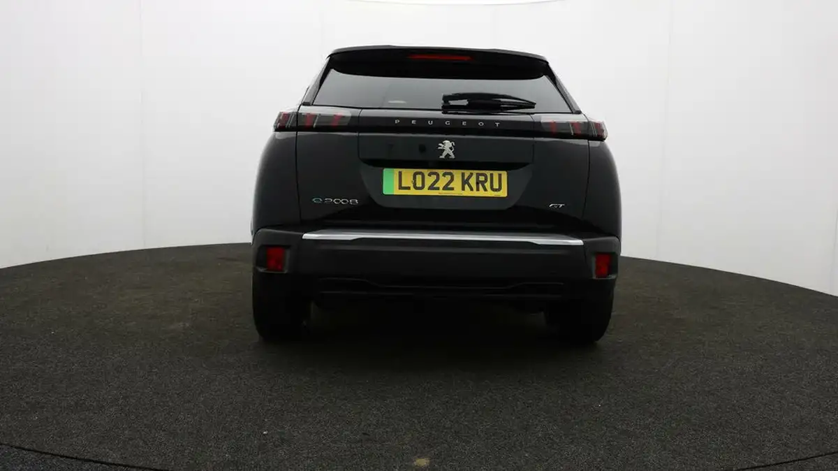 2022-peugeot-2008-suv-e-gt-premium-big-52