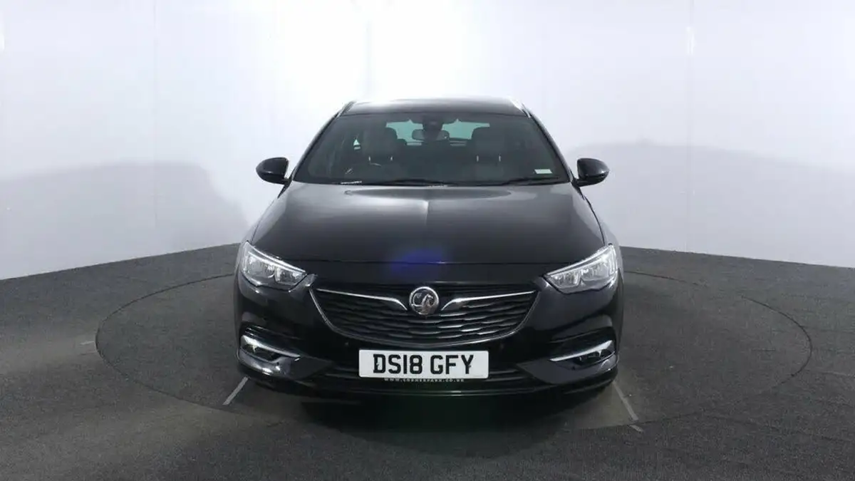 2018-vauxhall-insignia-sports-tourer-15-turbo-sri-vx-line-nav-big-1