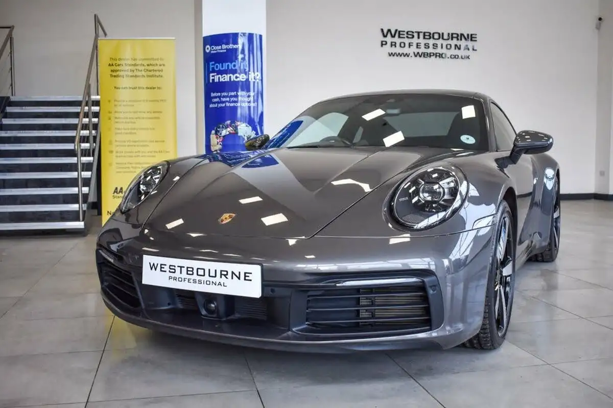 2019-porsche-911-30-carrera-4-coupe-big-32