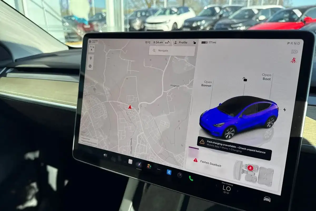 2023-tesla-model-y-e-rwd-big-11