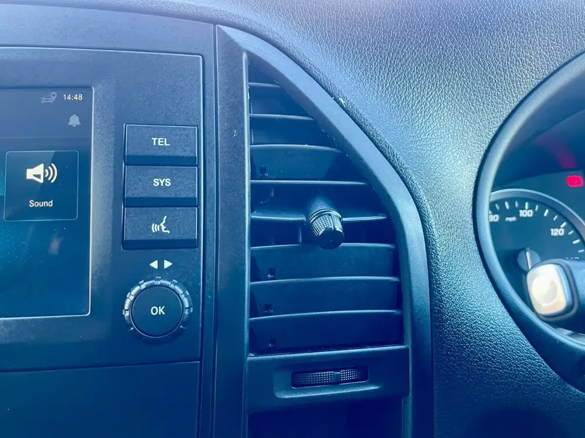 2021-mercedes-benz-vito-20cdi-114-progressive-l2-134bhpeu6dt-panel-1749cc-9g-tronic-big-46