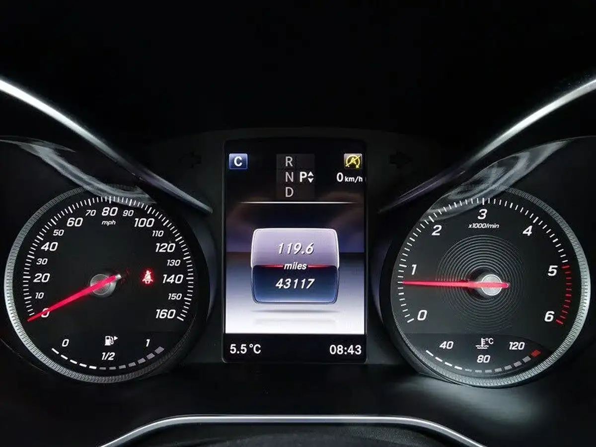2016-mercedes-benz-c-class-21d-c220d-sport-170ps-ss-saloon-4d-auto-big-31