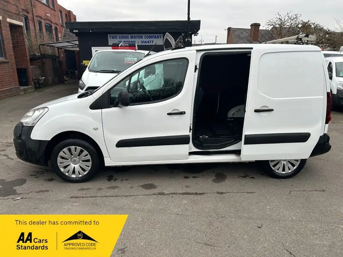 2017-citroen-berlingo-16td-l1625-enterprise-special-edition-16bluehdi-75eu6-panel-big-6