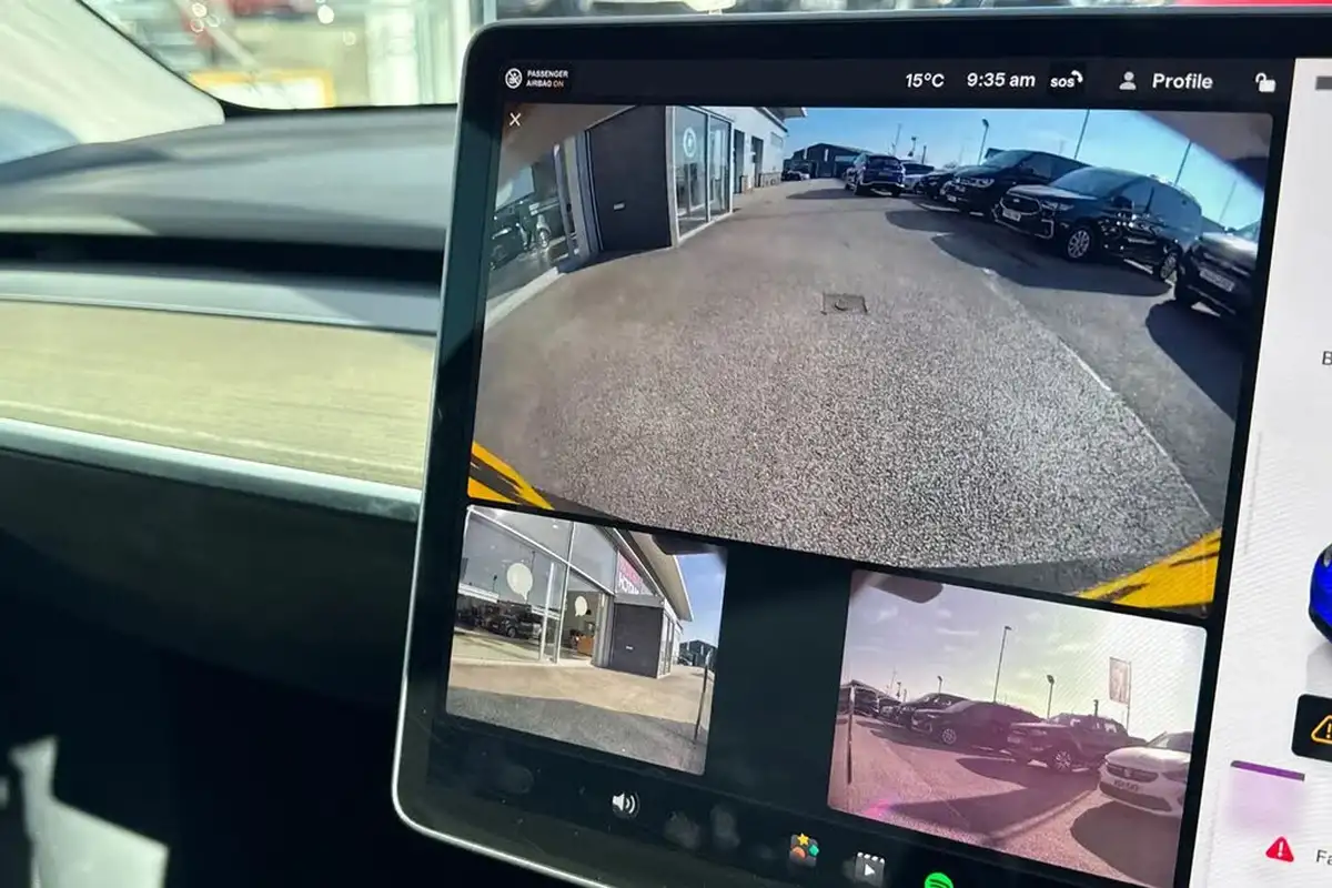 2023-tesla-model-y-e-rwd-big-39