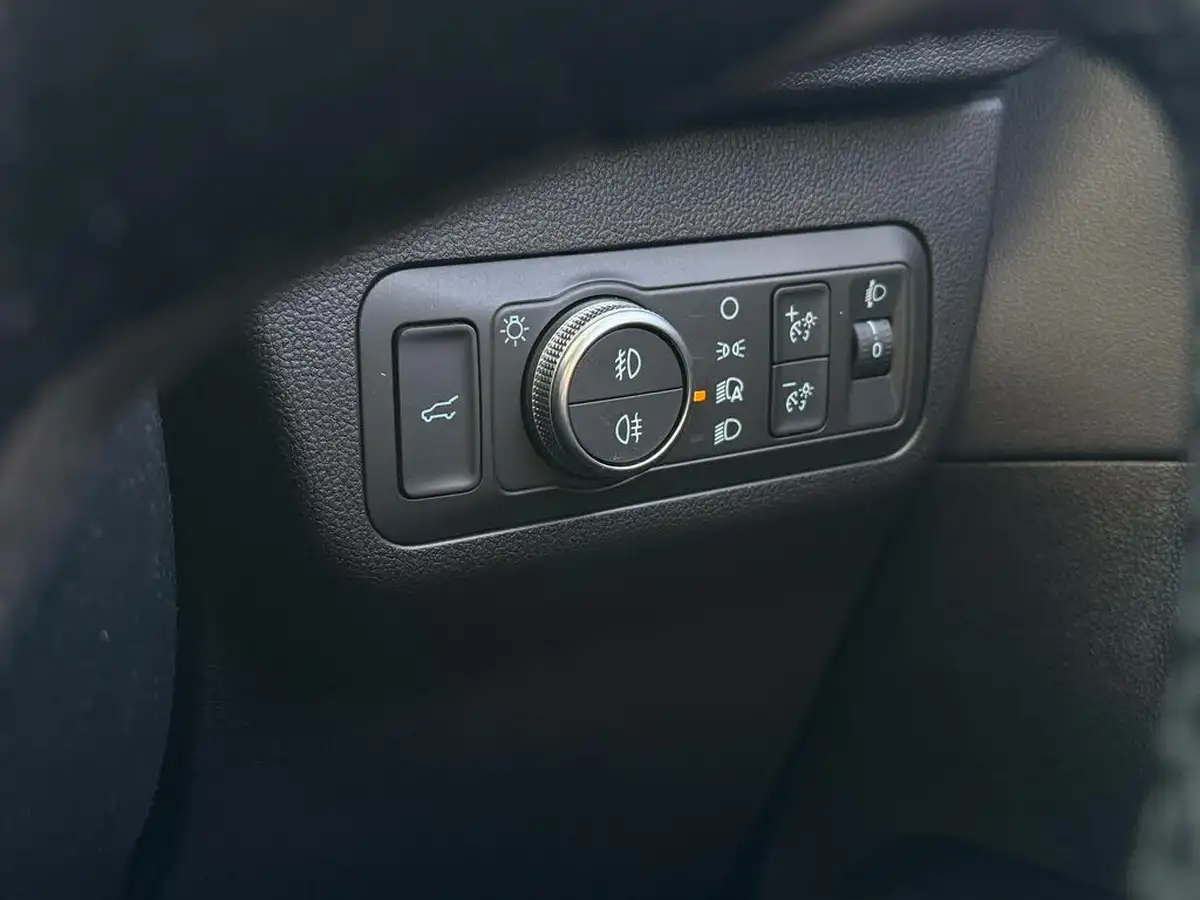 2023-ford-kuga-15t-titanium-edition-big-18