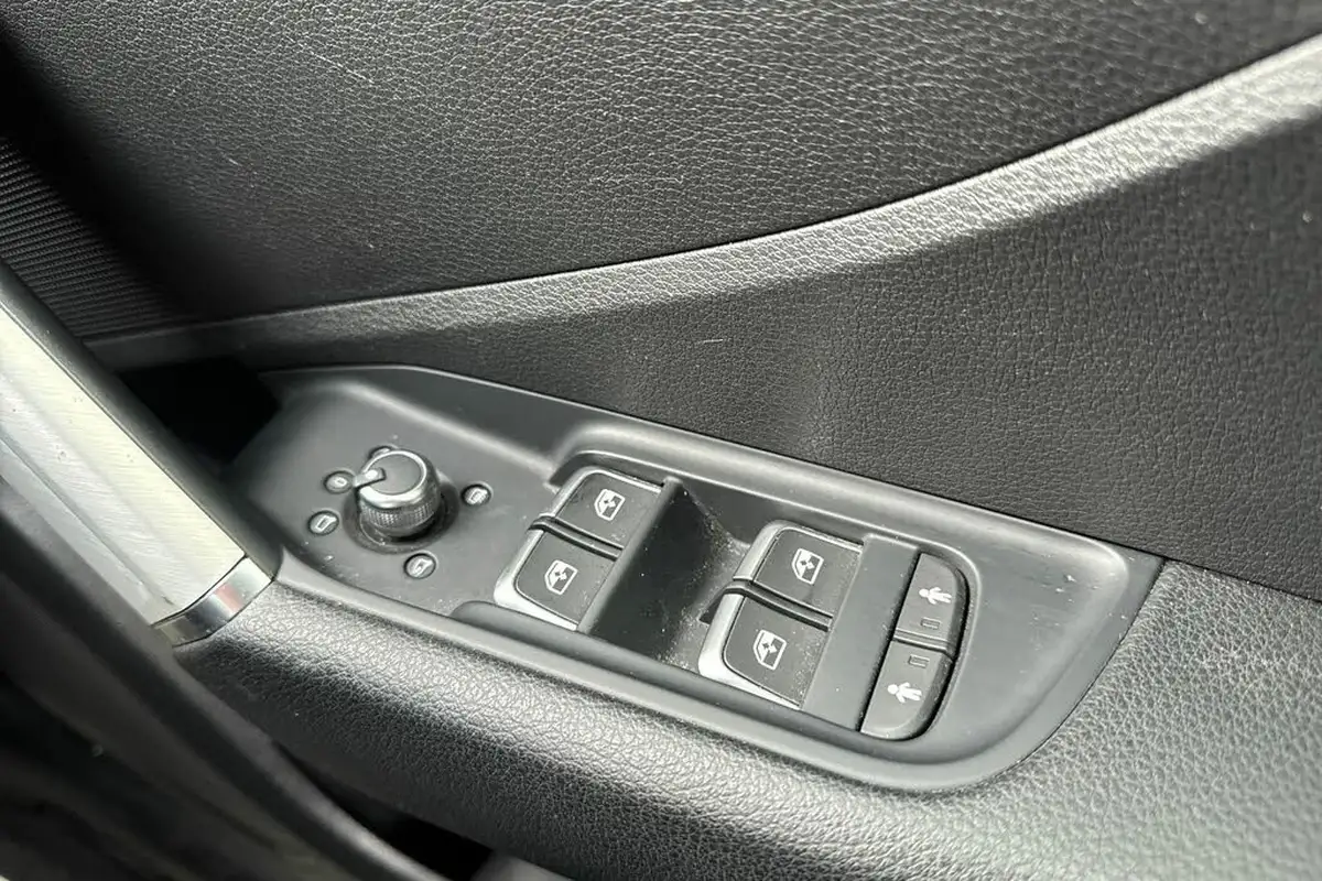 2020-audi-q2-15-35-tfsi-sport-1495cc-s-tronic-big-23