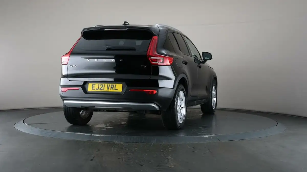 2021-volvo-xc40-15-t3-momentum-163bhp-big-66