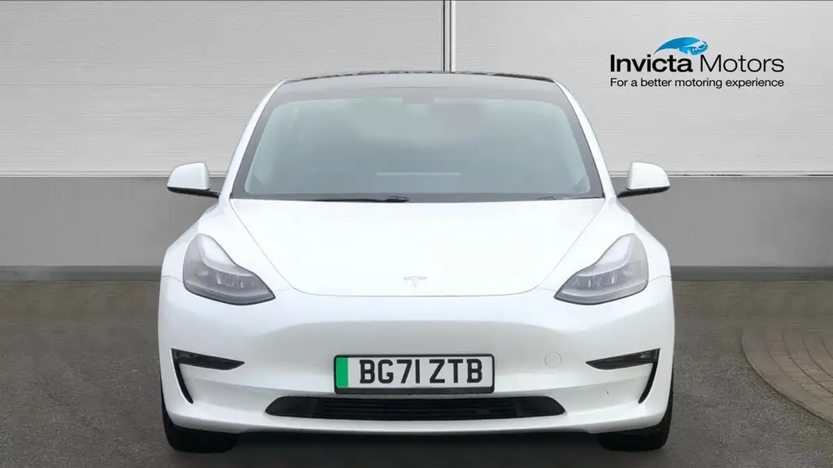 2021-tesla-model-3-e-long-range-awd-big-7