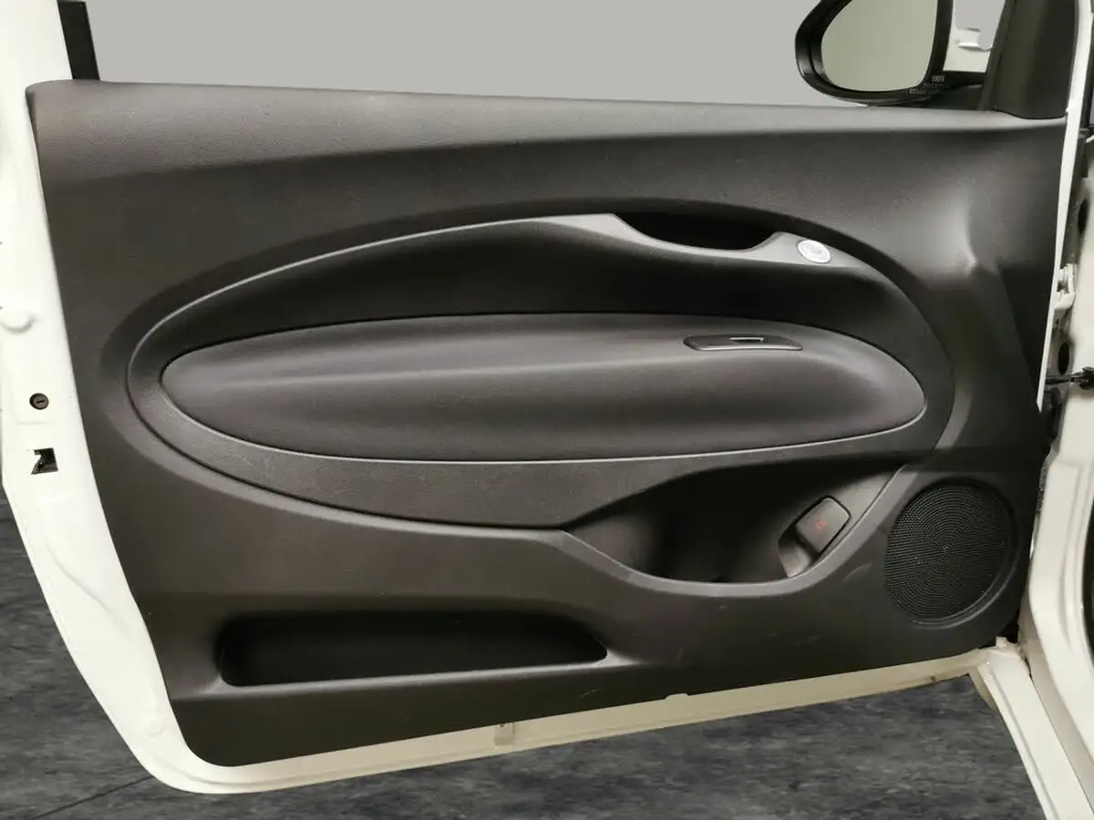 2022-fiat-500-e-icon-117bhp-big-32