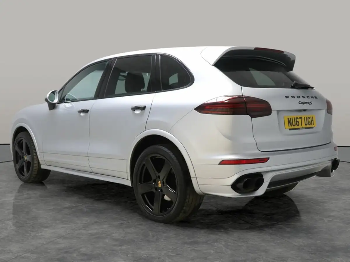 2017-porsche-cayenne-42td-s-diesel-platinum-edition-big-12