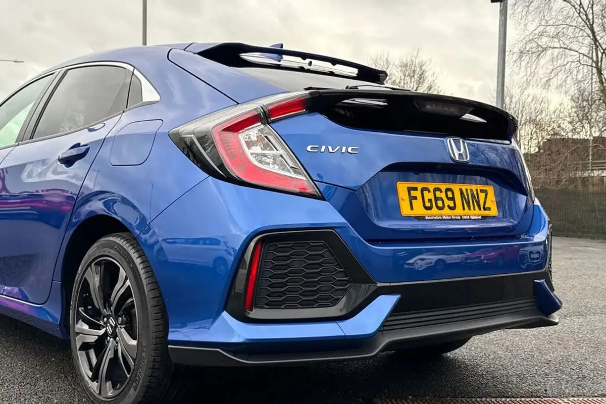 2019-honda-civic-10-vtec-turbo-ex-ss-hatchback-5d-cvt-big-32