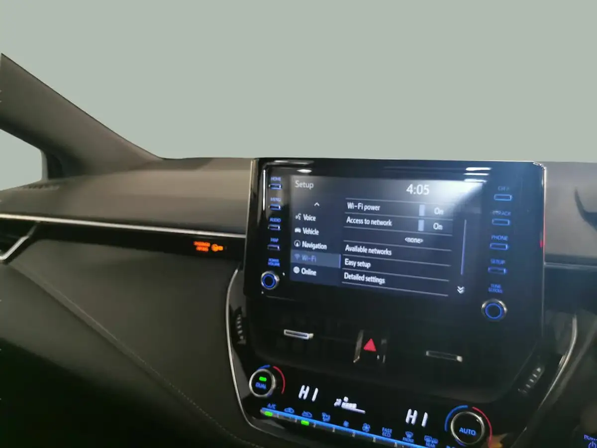 2021-toyota-corolla-18-vvt-i-icon-tech-trk-hatchback-5d-big-12