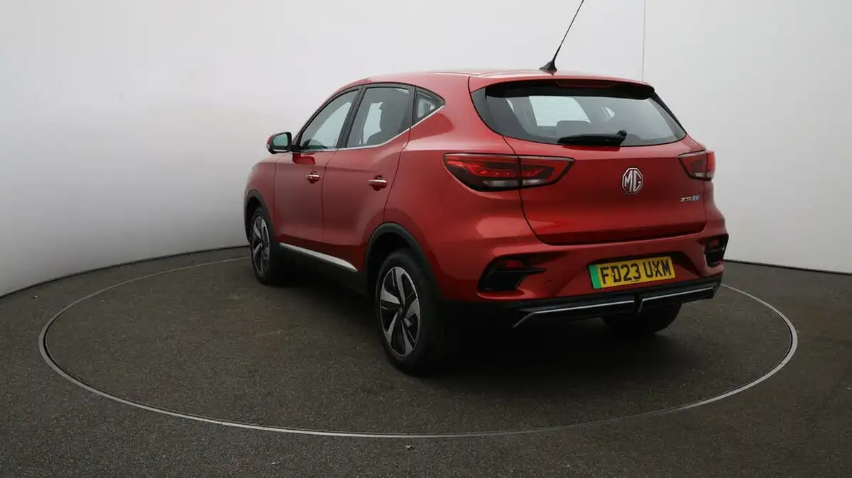 2023-mg-zs-suv-e-se-ev-156ps-long-range-big-53