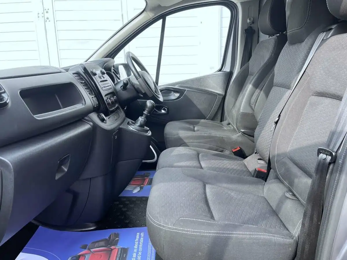 2018-vauxhall-vivaro-16cdti-2700-l1h1-125pseu6-biturbo-ss-ecotec-big-9