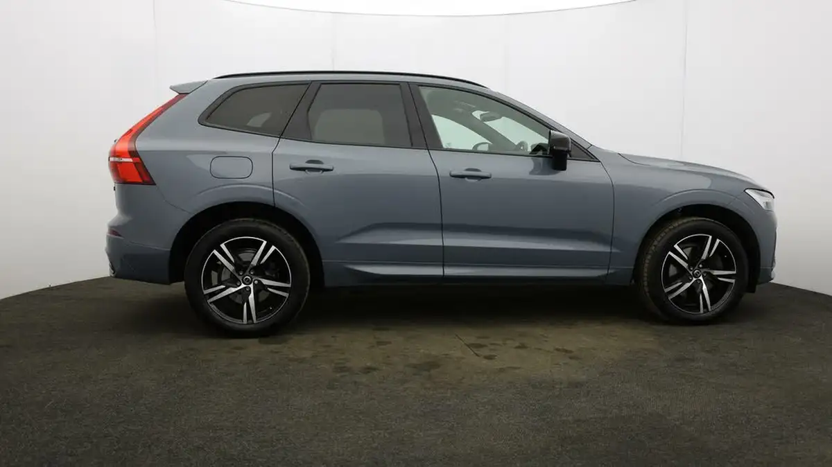 2021-volvo-xc60-20td-b4-r-design-awd-big-45