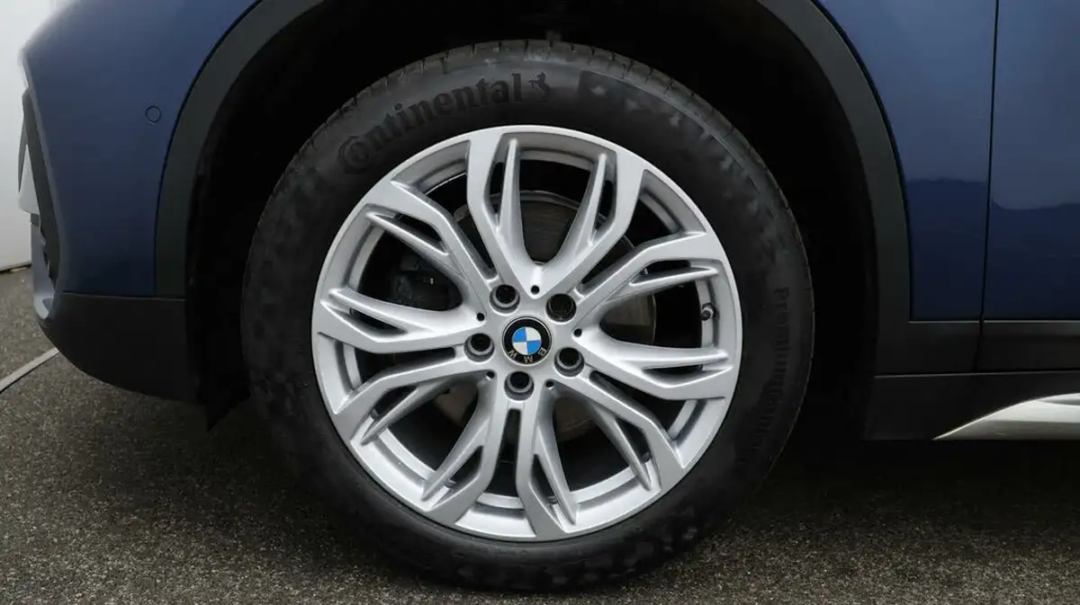 2022-bmw-x1-20td-sdrive18d-xline-sport-auto-big-18