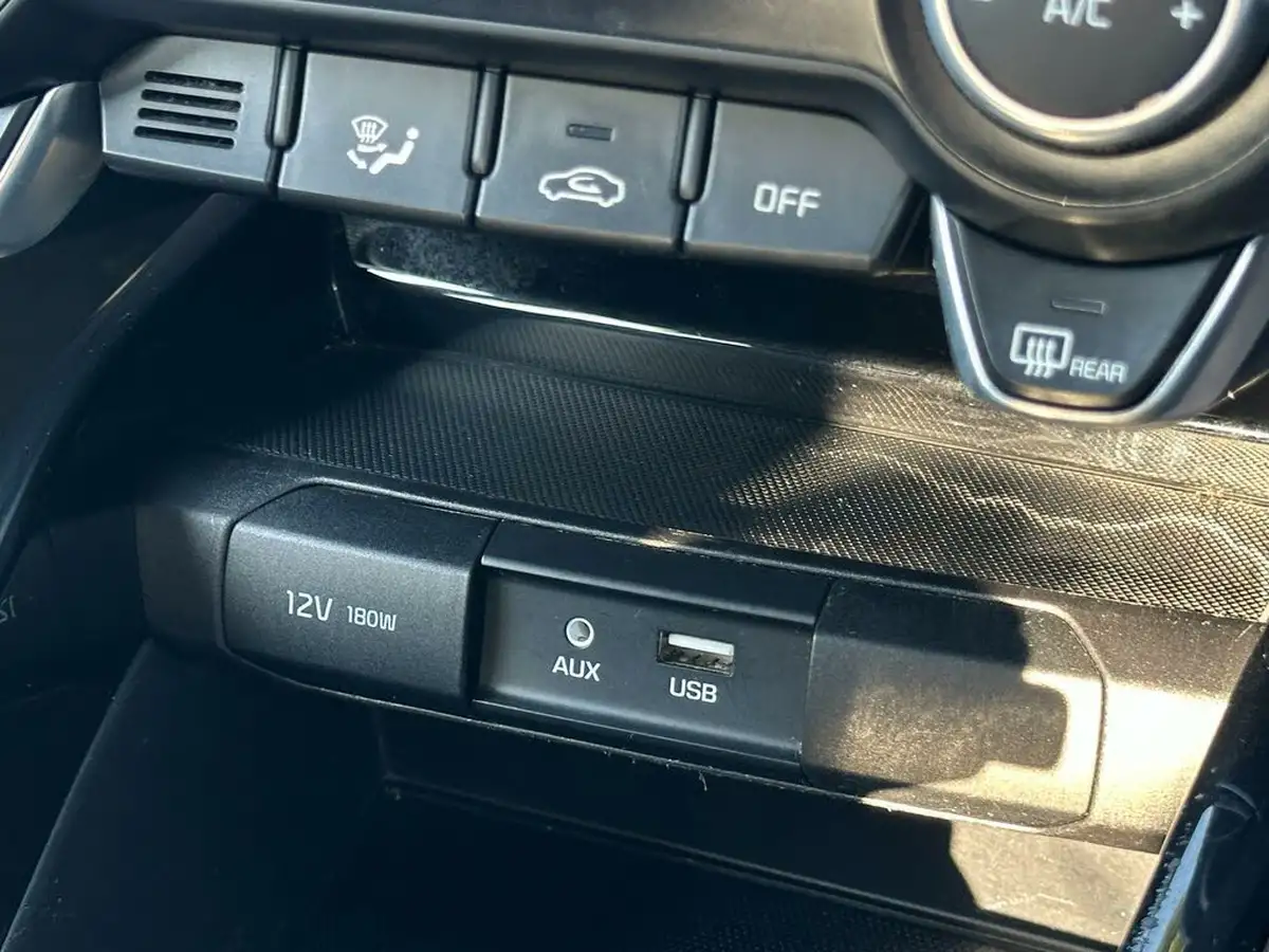 2017-kia-rio-14-98bhp-1368cc-auto-big-22