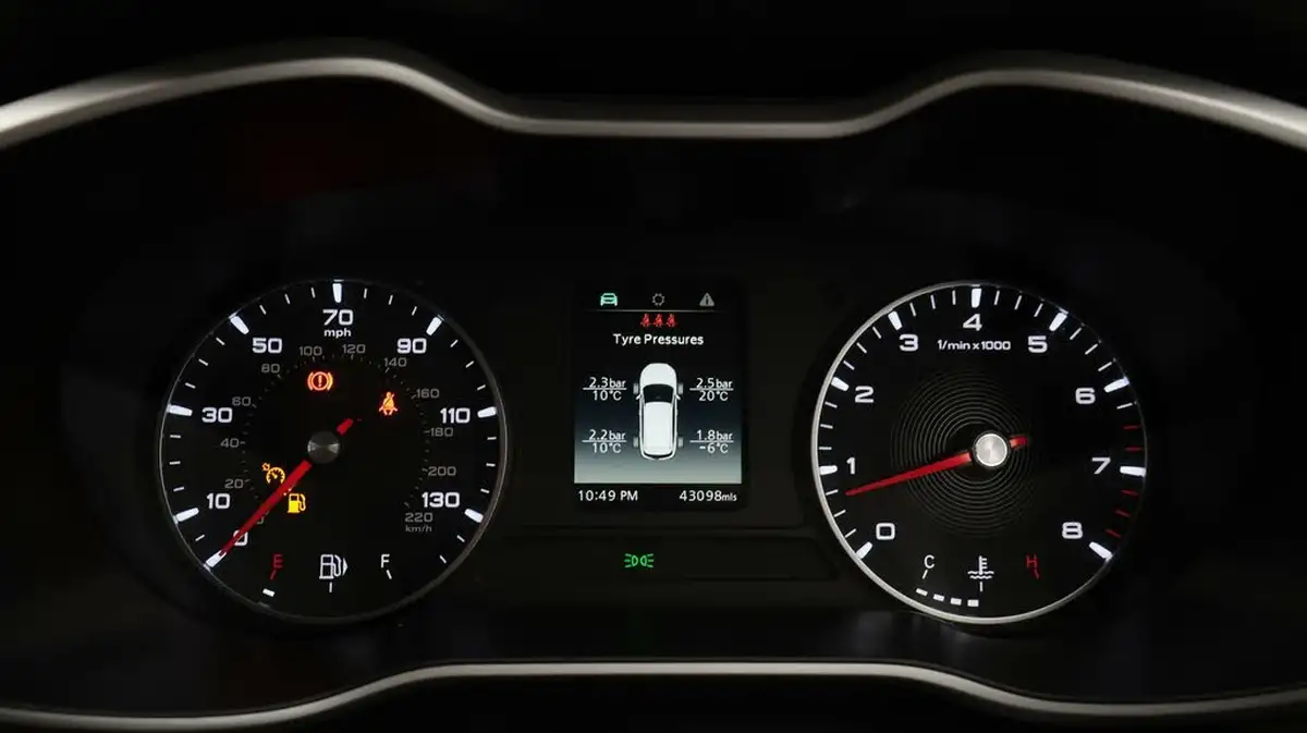 2021-mg-zs-suv-15-vti-tech-excite-big-10