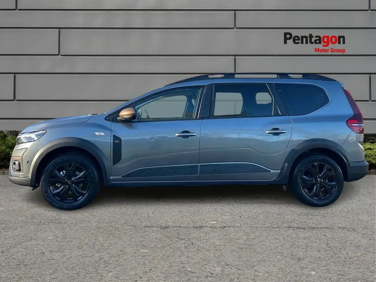 2024-dacia-jogger-16-tce-extreme-big-13
