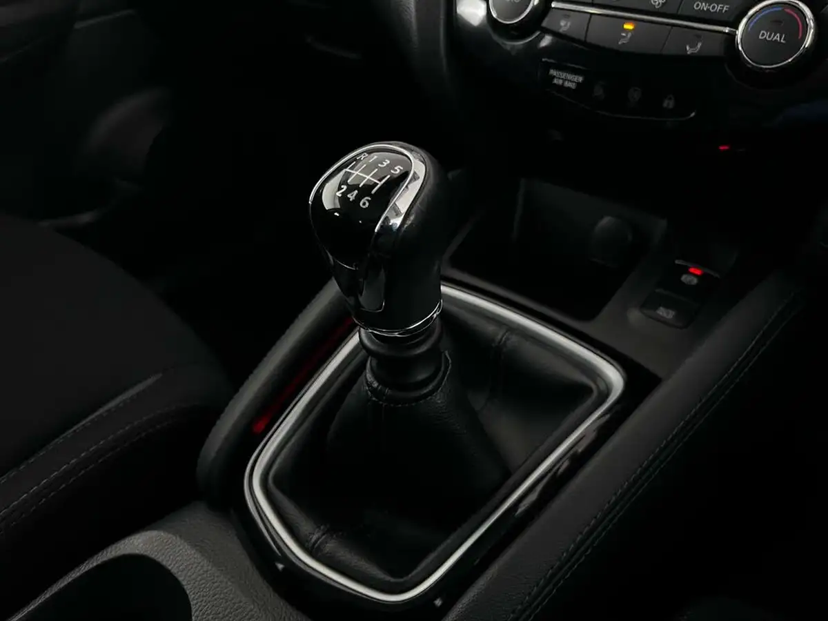 2018-nissan-qashqai-15dci-acenta-115ps-big-35