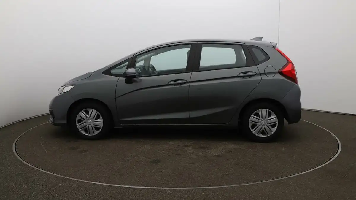 2019-honda-jazz-13-i-vtec-s-cvt-big-54