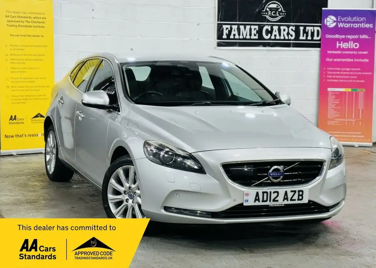 2012-volvo-v40-20td-d3-se-lux-geartronic-big-0