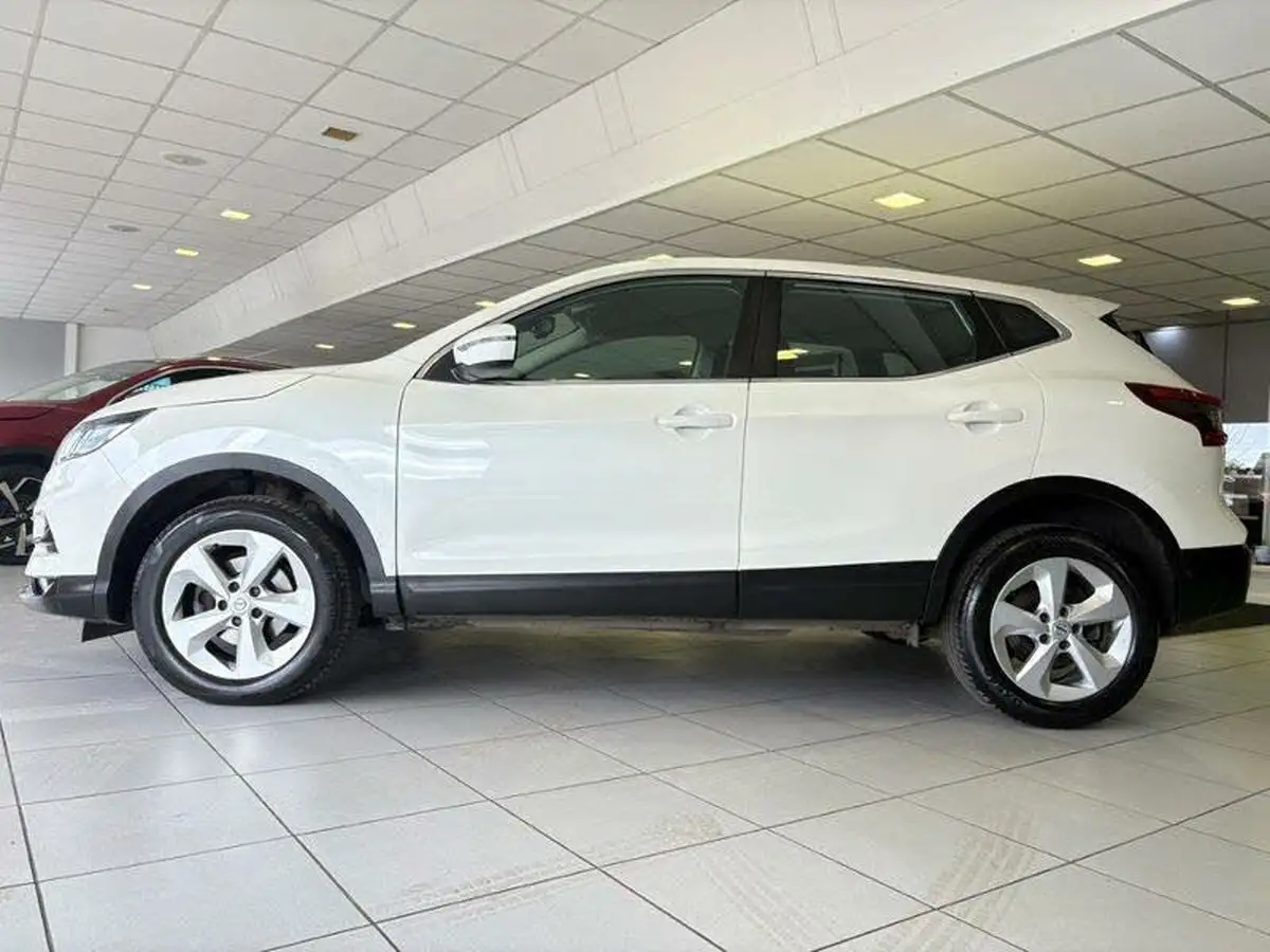 2019-nissan-qashqai-13-dig-t-acenta-premium-140ps-big-9