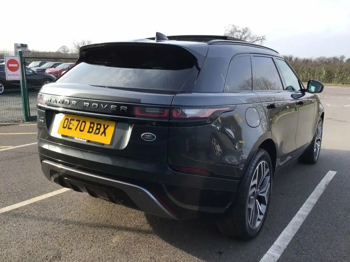 2020-land-rover-range-rover-velar-20-d240-r-dynamic-hse-big-7
