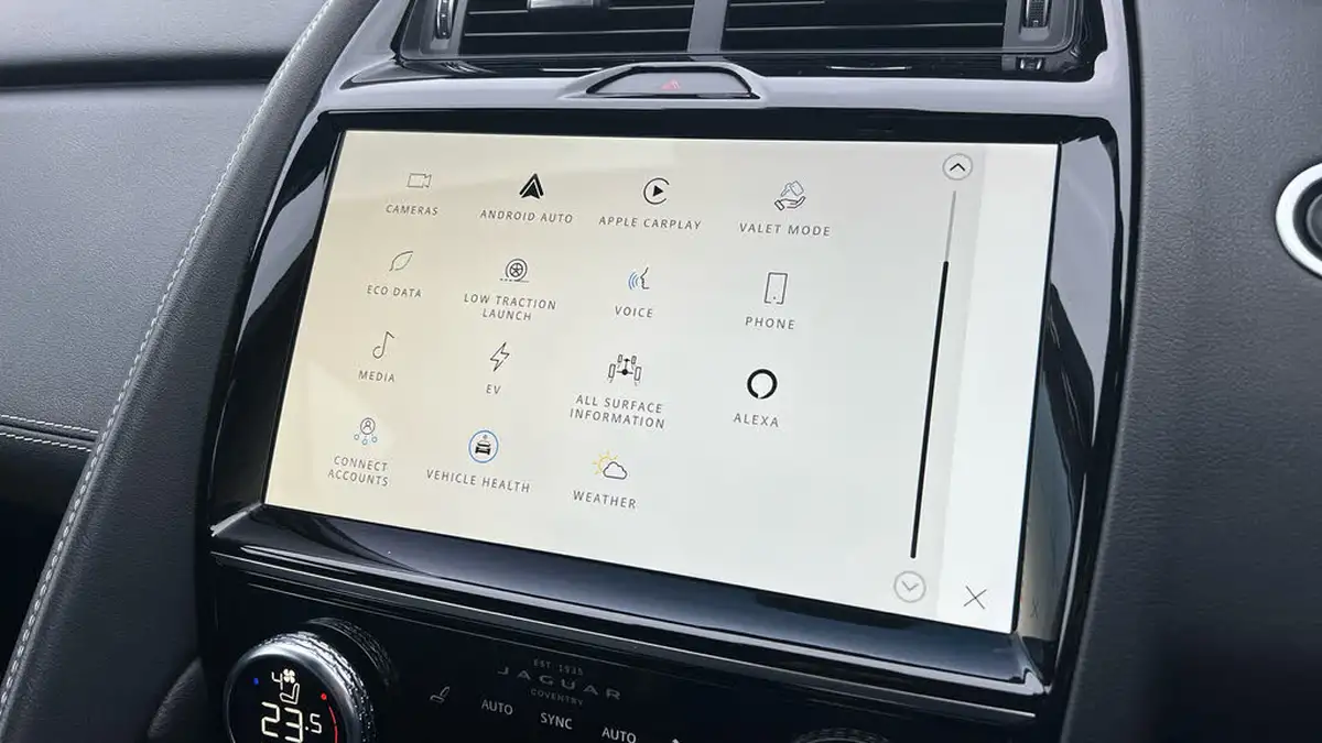 2021-jaguar-e-pace-15-p300e-r-dynamic-se-big-24