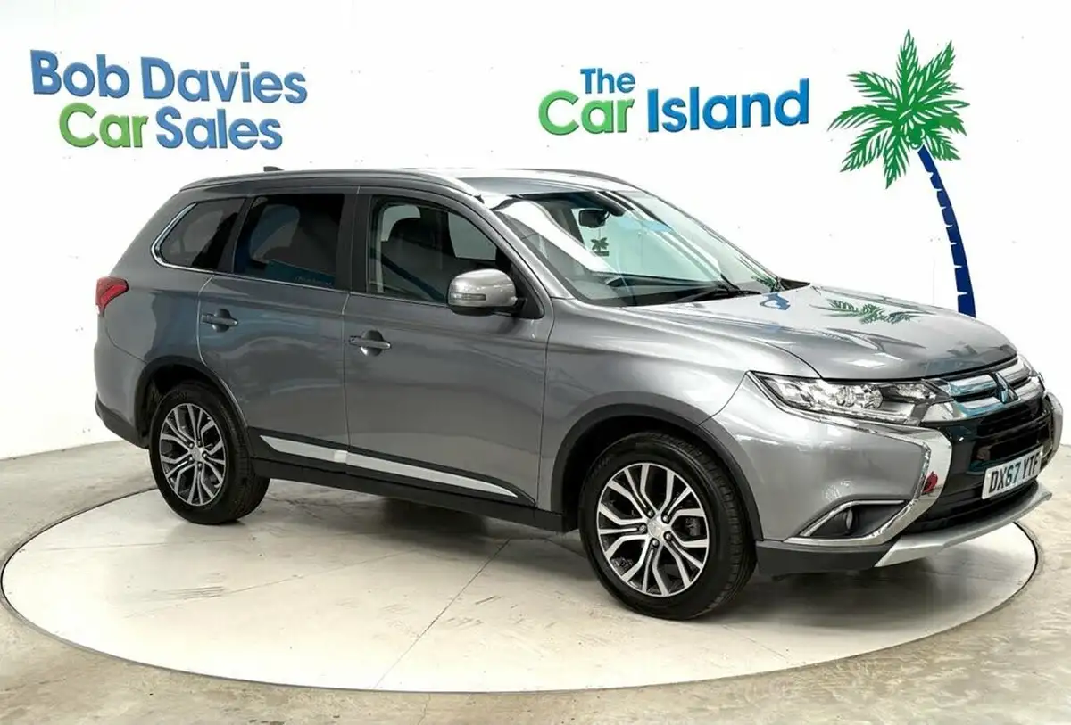2017-mitsubishi-outlander-22di-d-3-big-9