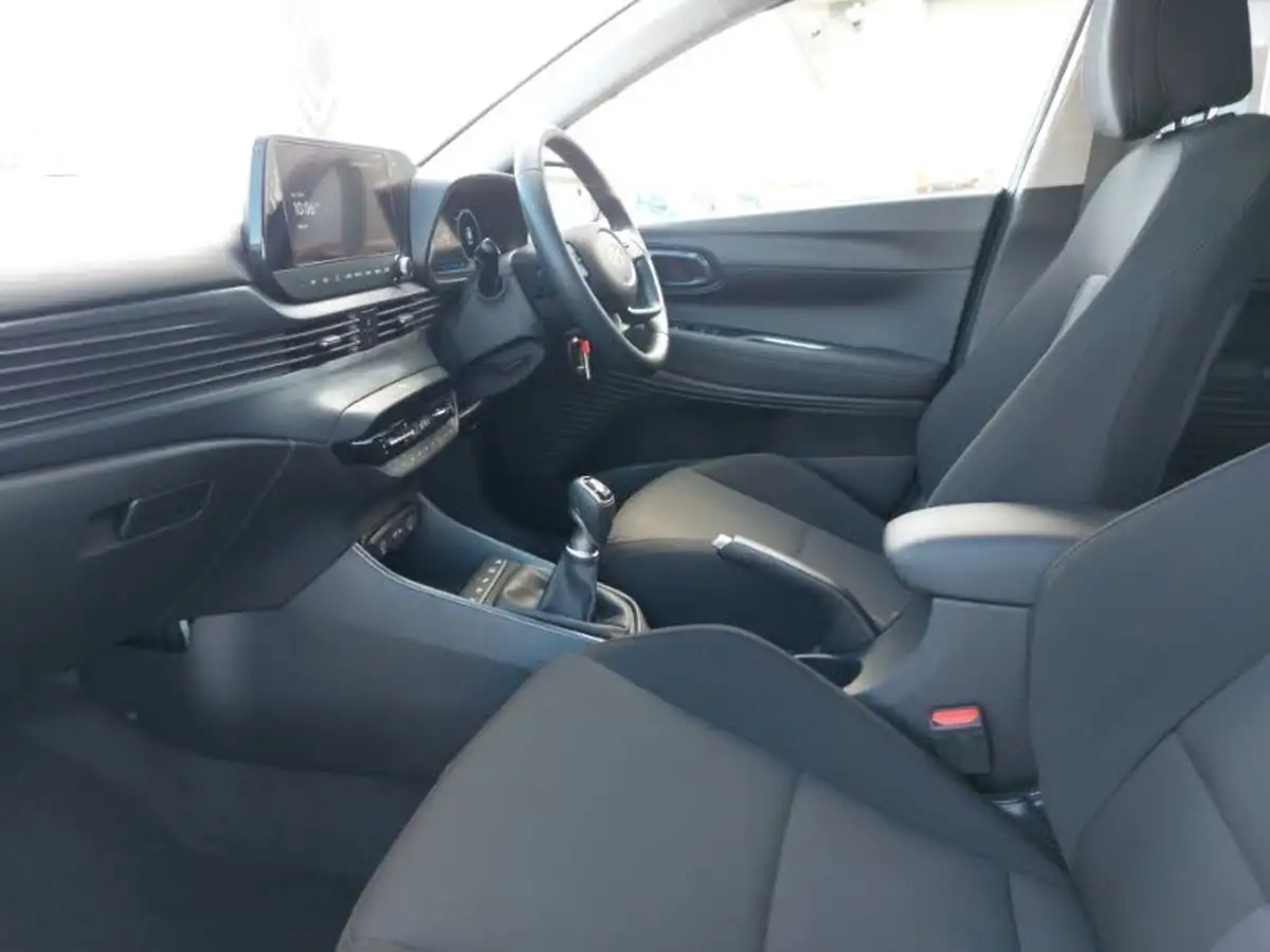 2024-hyundai-i20-10-t-gdi-premium-big-4
