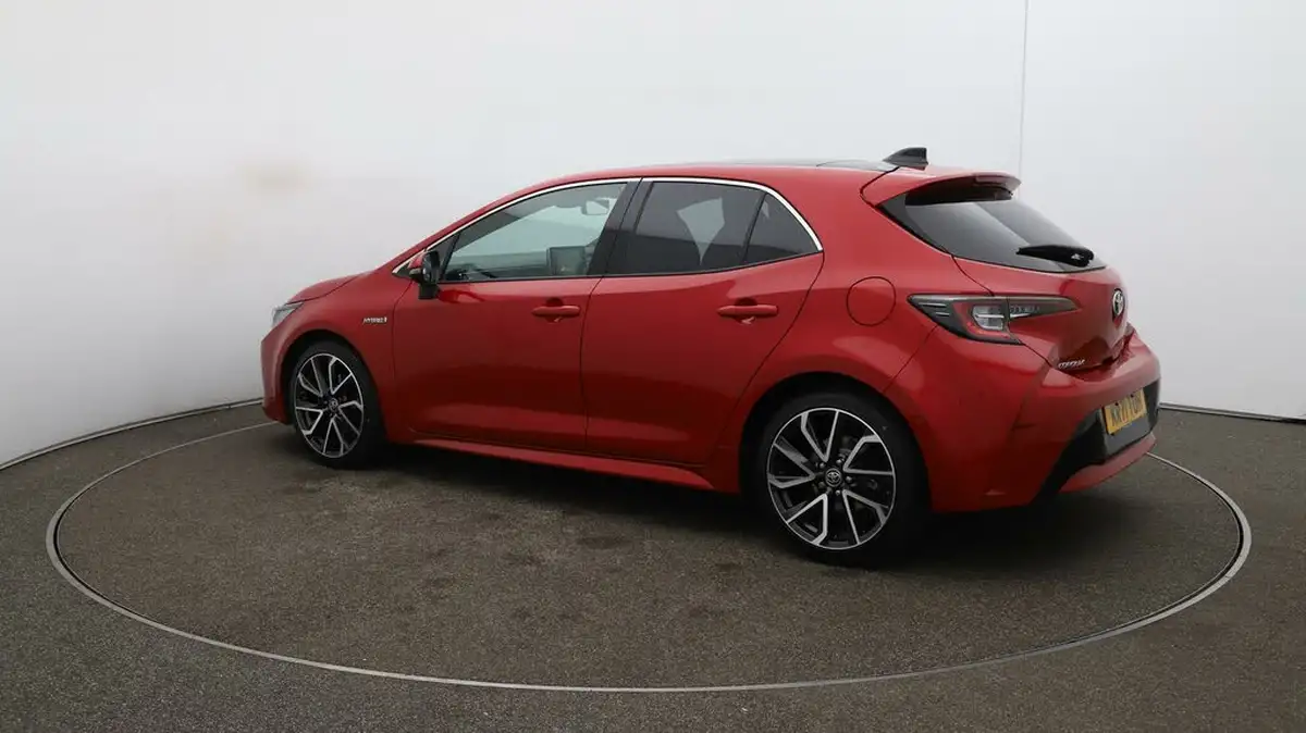 2021-toyota-corolla-18-vvt-i-excel-trk-hatchback-big-38