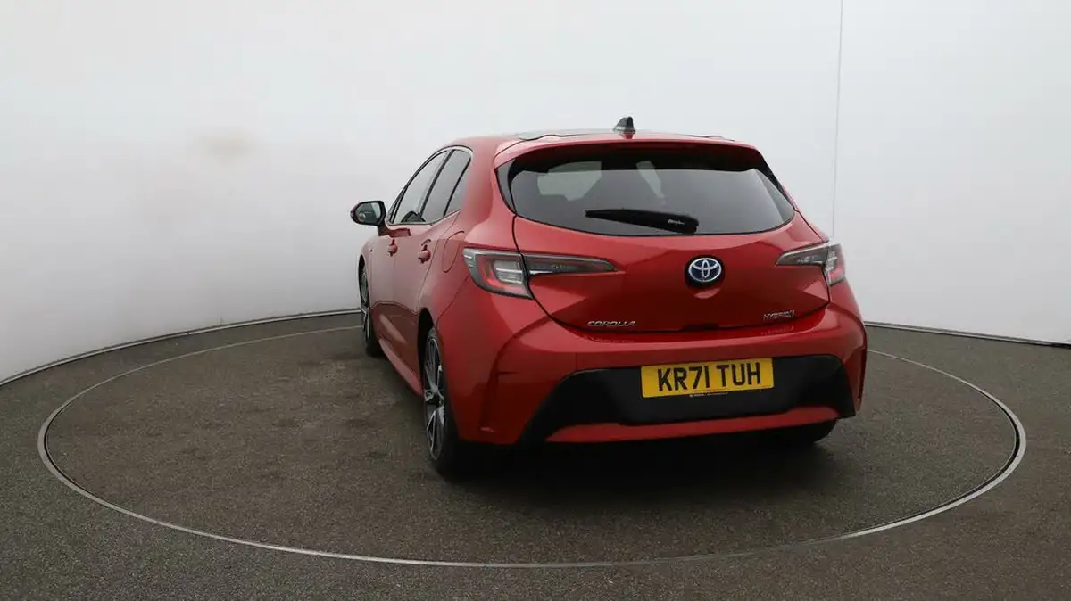 2021-toyota-corolla-18-vvt-i-excel-trk-hatchback-big-62