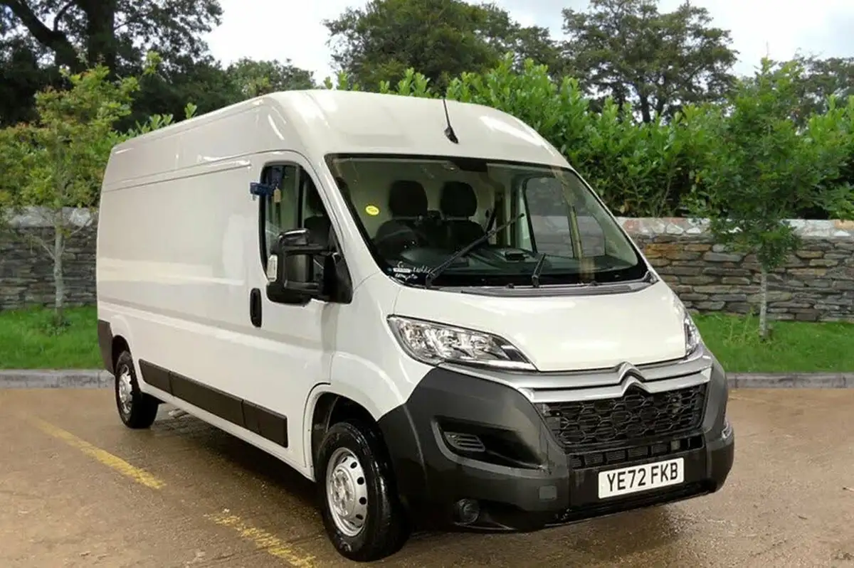 2022-citroen-relay-22bluehdi-35-l3h2-enterprise-panel-big-7