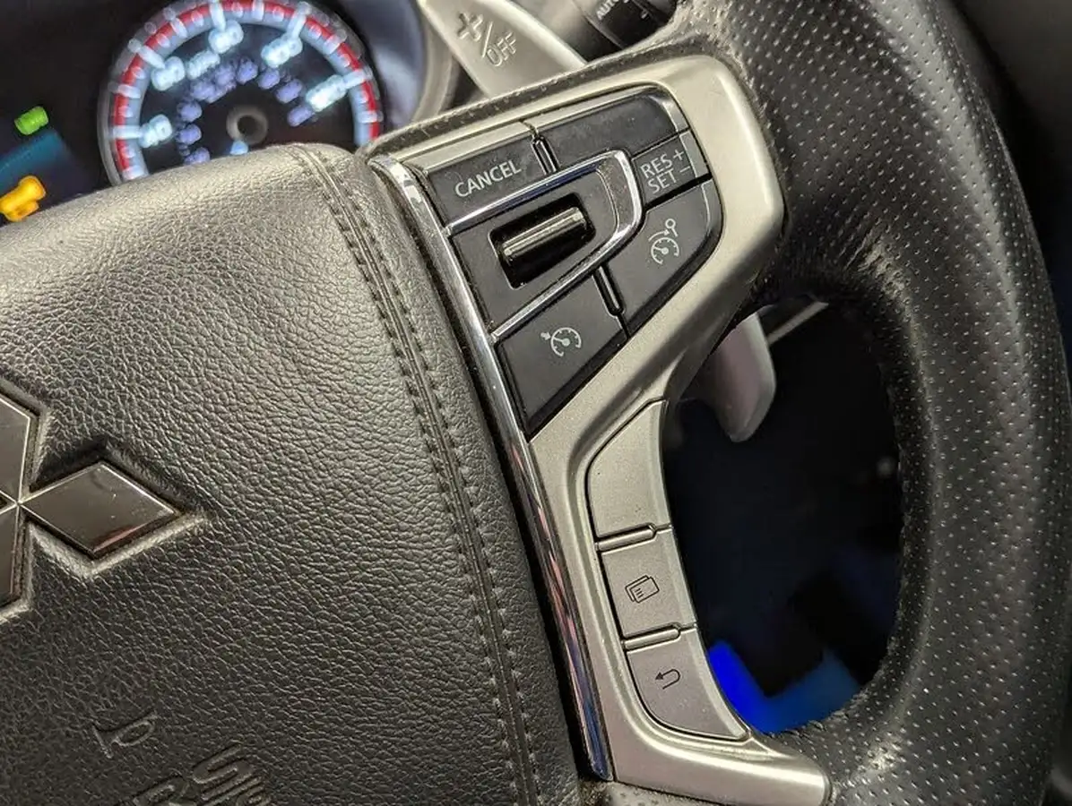 2020-mitsubishi-l200-22di-d-barbarian-x-big-30