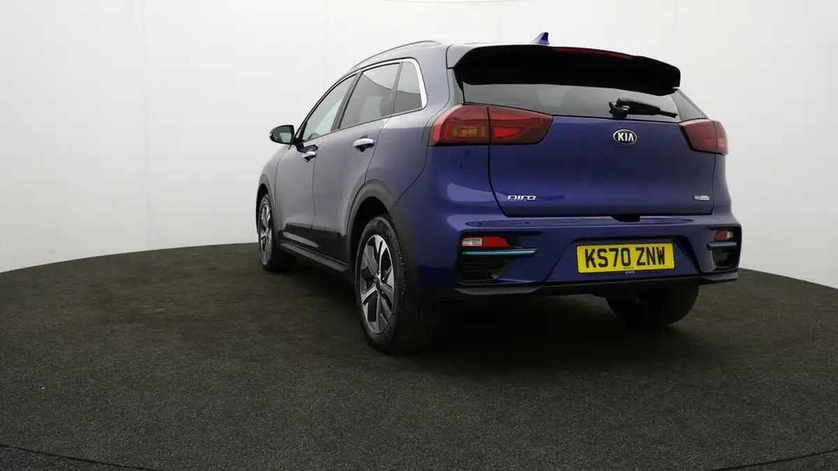 2021-kia-e-niro-ev-3-big-72