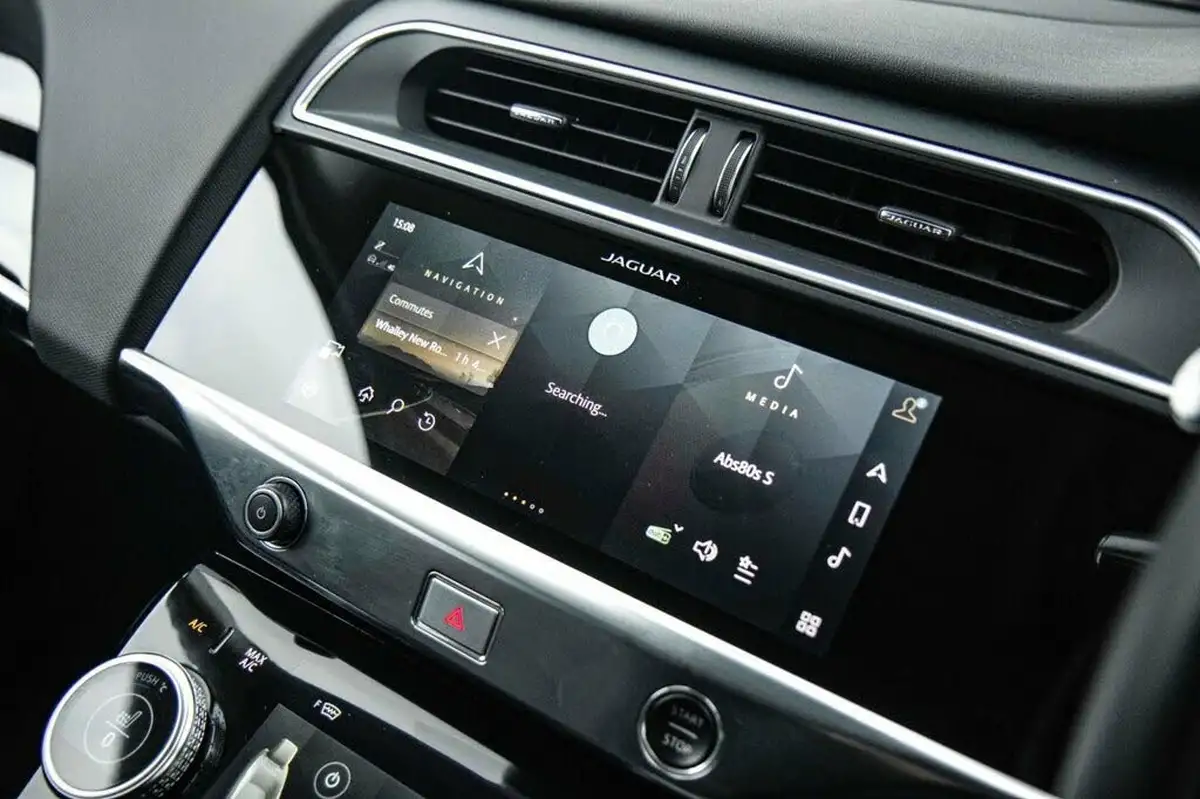 2021-jaguar-i-pace-ev400-hse-big-29