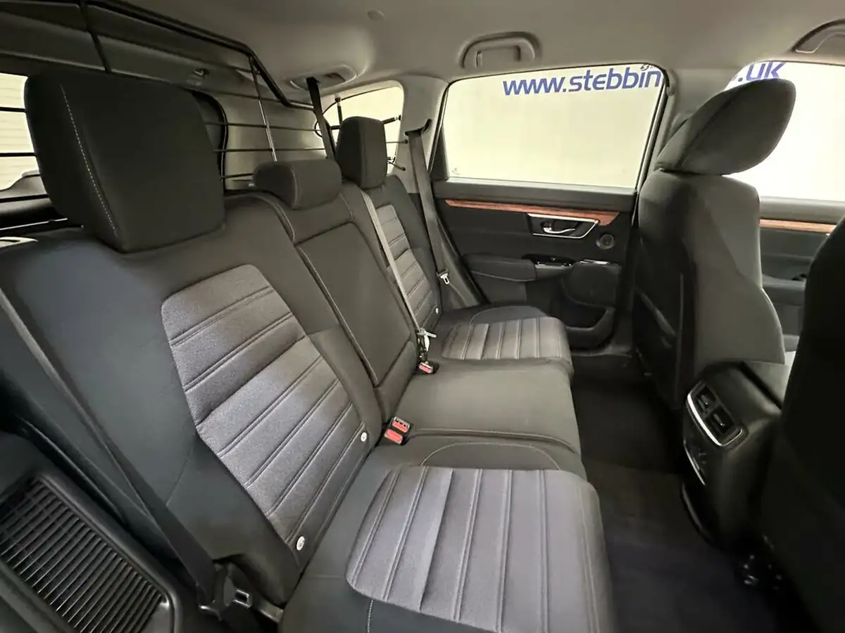 2020-honda-cr-v-20-i-mmd-se-4wd-big-15